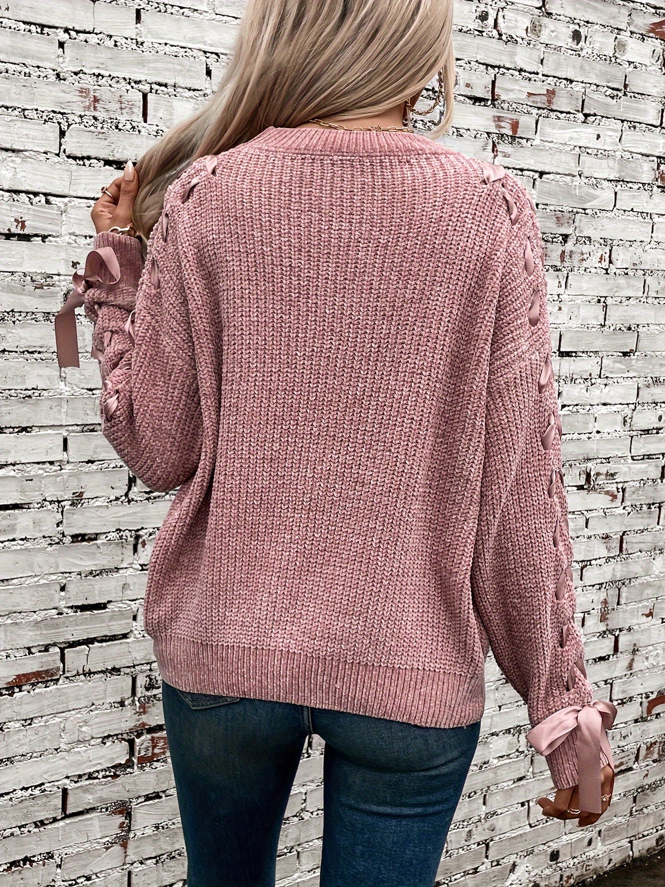 Bowknot Chic Crew Neck Sweater